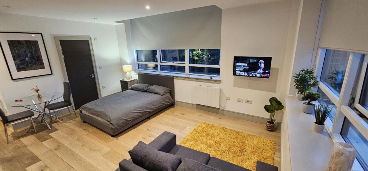 Studio Flat In Tottenham ロンドン エクステリア 写真